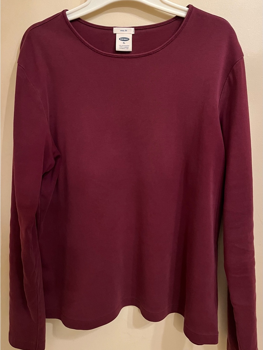 Old Navy burgundy women’s XLarge long sleeve top, smoke free, bundle to save